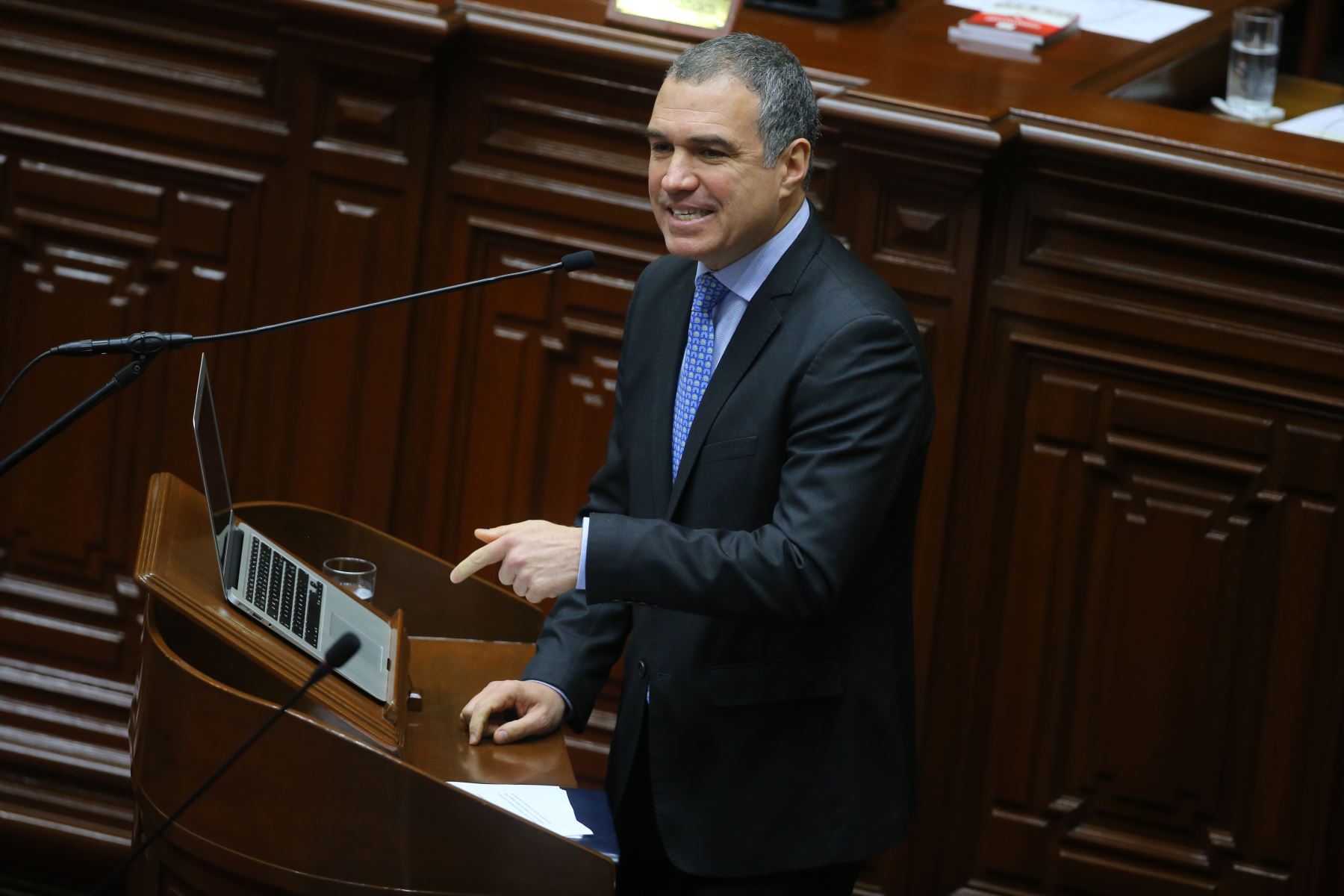 Del Solar: “Debate no debe cambiar sentido fundamental de proyectos”