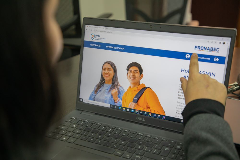 Ayudan a estudiantes a reforzar sus conocimientos de manera virtual y gratuita con “Prepárate”