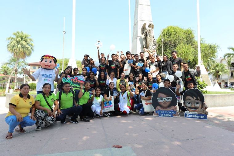 Reconocen a becarios de comunidades   amazónicas que se preparan y mejoran su empleabilidad