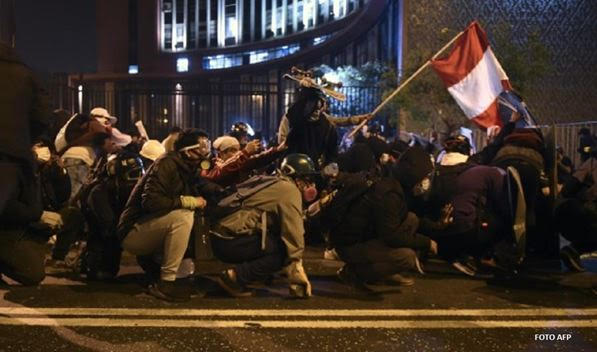 Una semana de desgobierno, un Congreso sin altura