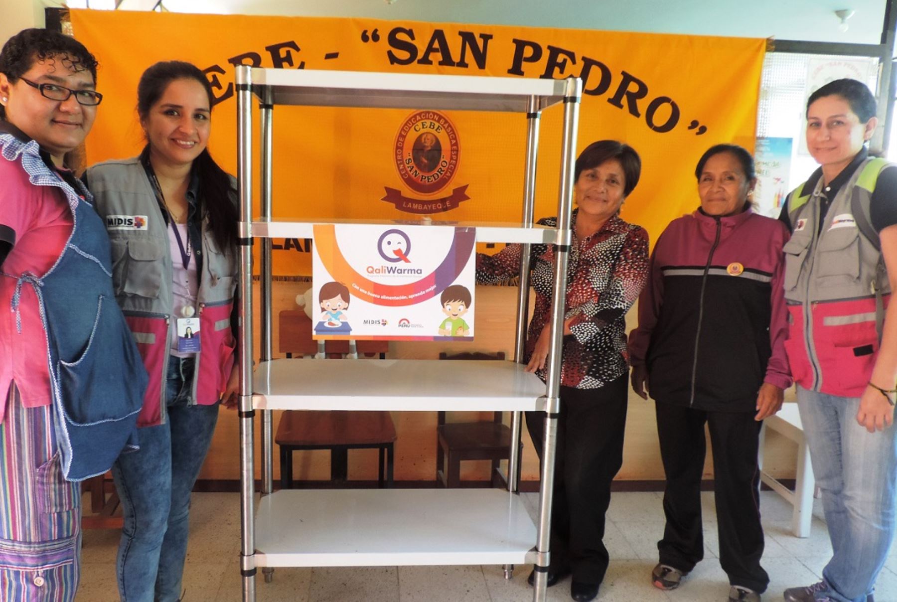 Qali Warma entrega enseres a cerca de mil colegios de Lambayeque