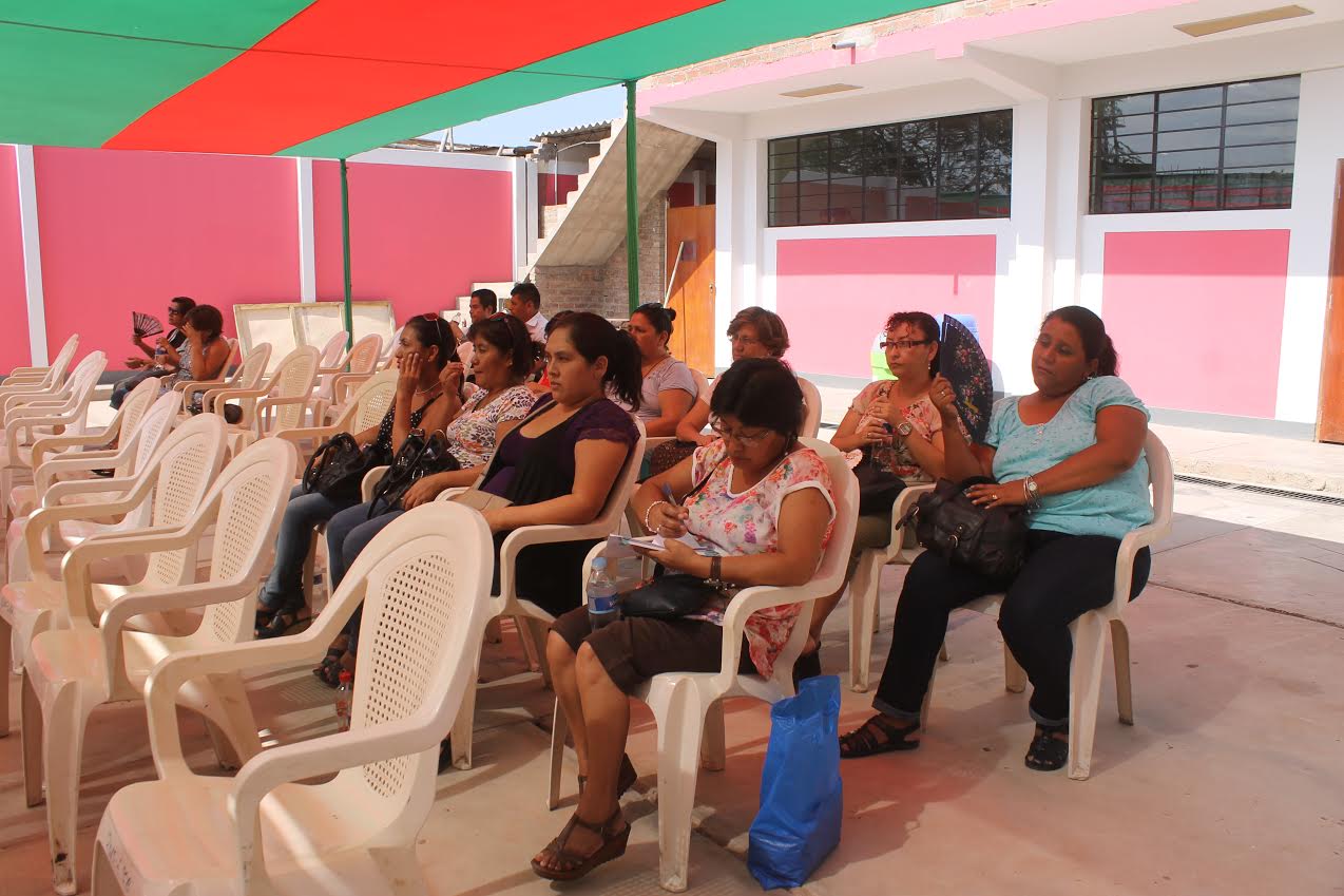 Docentes del Chosica del Norte reciben charlas de salud mental