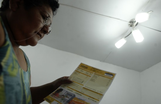 Tarifas eléctricas para usuarios domiciliarios y comerciales se reducirán en febrero 2023