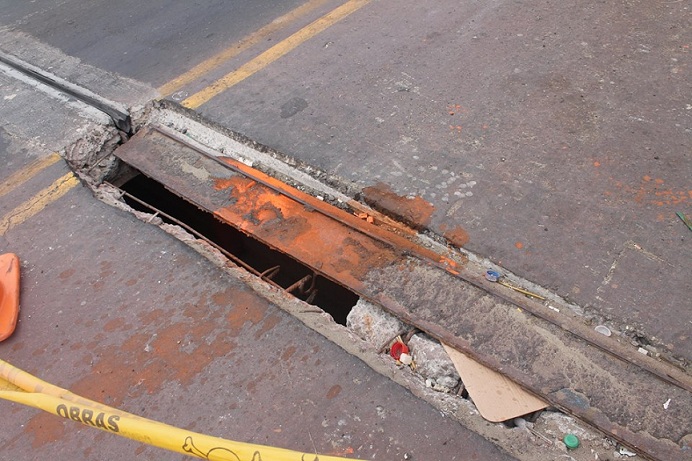 Alcalde denuncia retraso de cuatro meses en mantenimiento del Puente de Reque  
