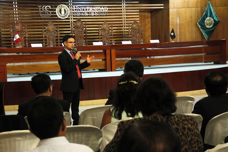 Profesionales debaten los nuevos retos de la ingeniería industrial en Chiclayo
