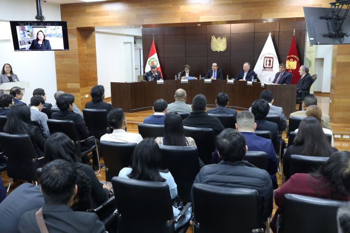 Conferencia sobre Reforma del Sistema de Justicia realizó el Centro de Estudios Constitucionales del TC