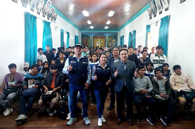 Más de 320 acuicultores y estudiantes de 10 regiones recibieron capacitación del Fondepes 