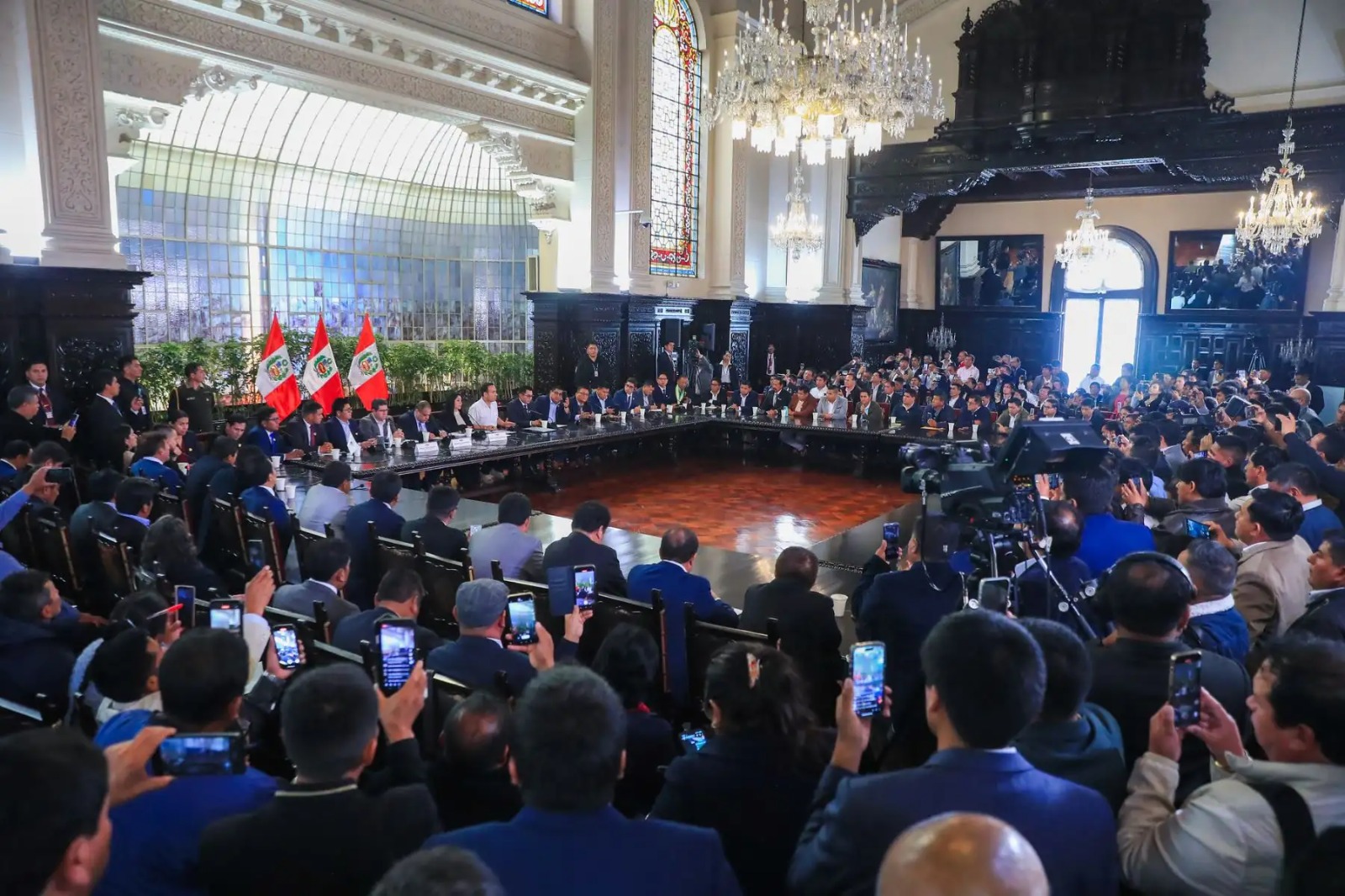 ONPE adjudica recursos a partidos para propaganda de eleciones primarias