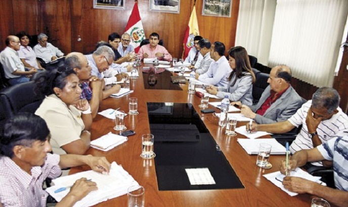 Mesa de diálogo debe resolver hoy problema de huelga de trabajadores de Pomalca