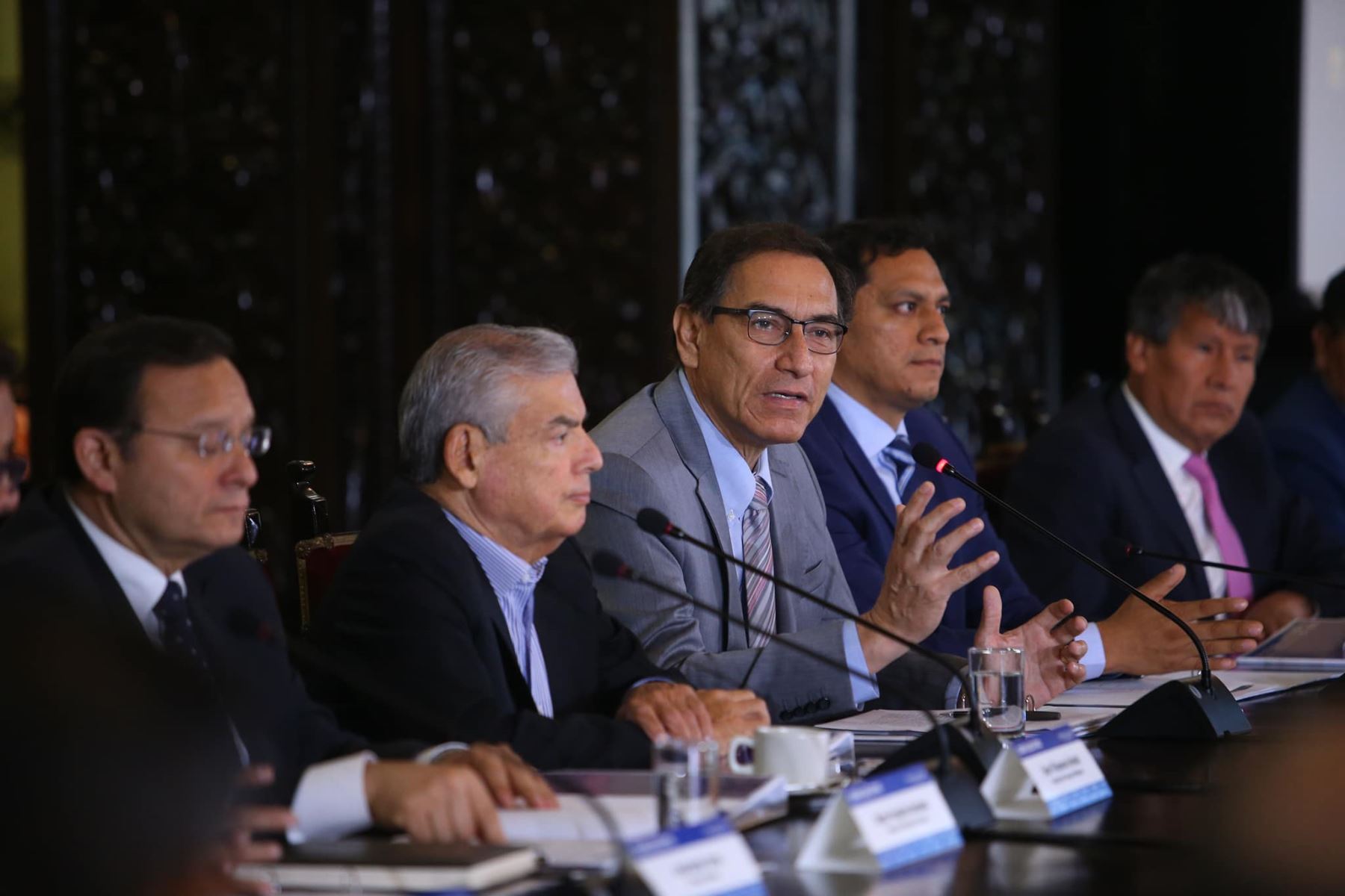 Ejecutivo y gobiernos regionales inician reuniones extraordinarias temáticas para agilizar proyectos