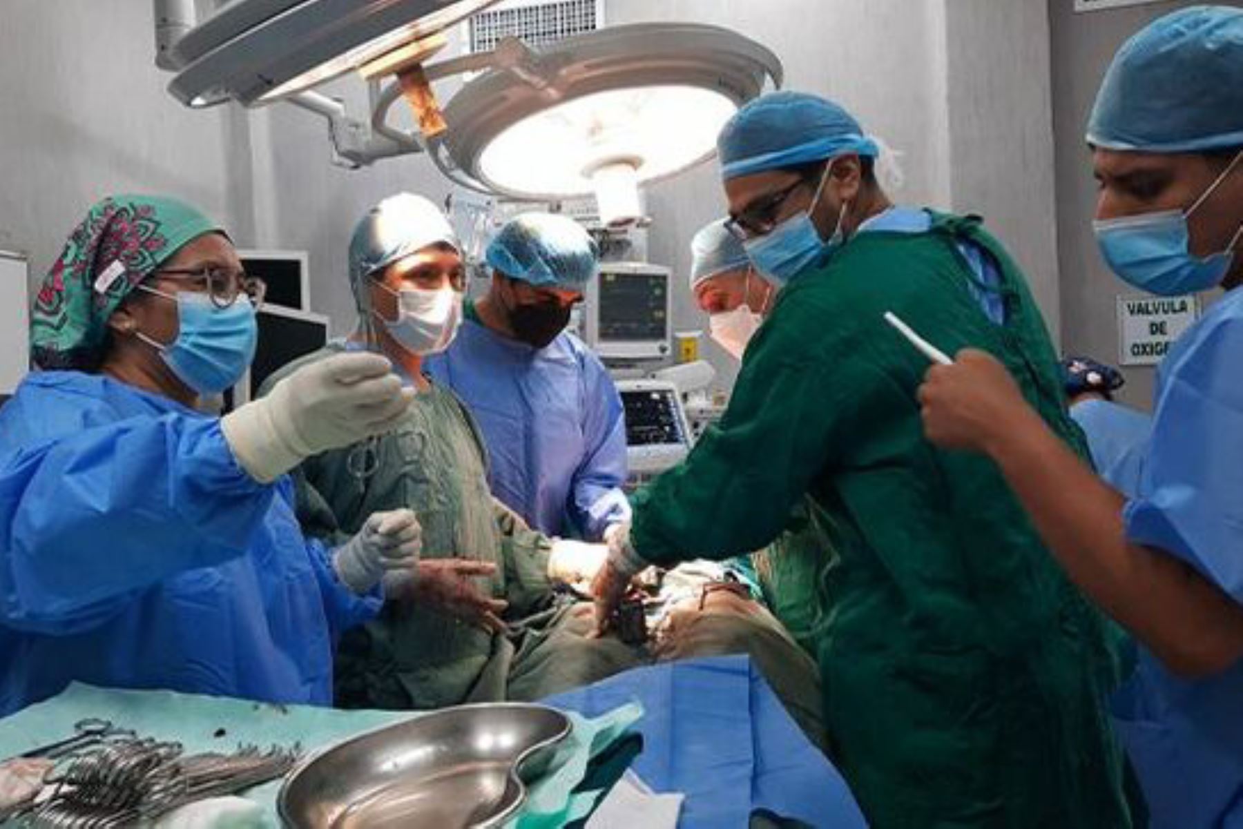 Ministerio de Economía destina S/ 3 millones para nombramiento de profesionales y técnicos salud