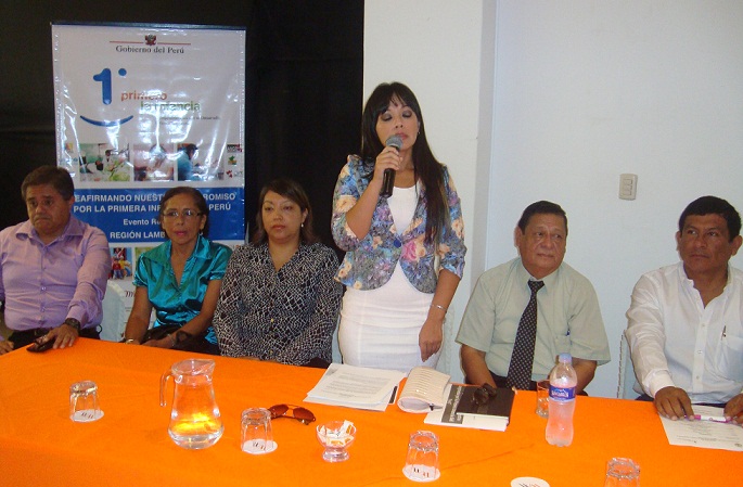 Realizan taller para promover políticas a favor de la primera infancia