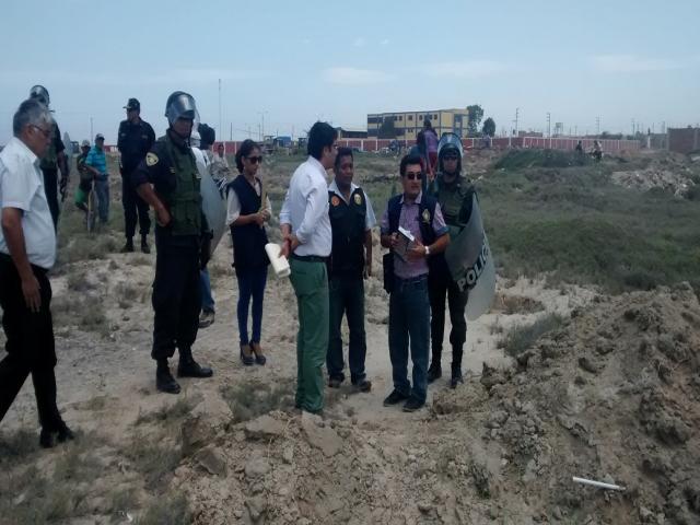 Eten: Pobladores toman terreno para colegio que fue vendido "arbitrariamente"