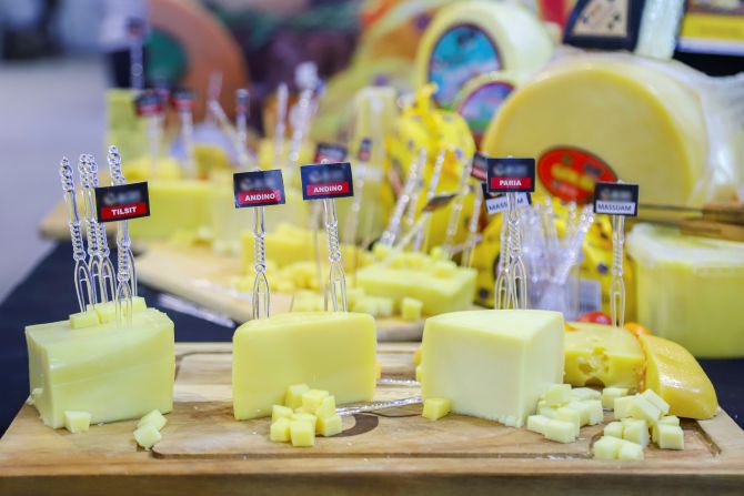 Inacal fortalece la calidad y seguridad del queso en el Perú con 10 normas técnicas