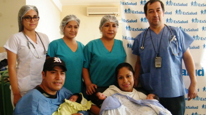 En Chiclayo: joven madre alumbró por cesárea a trillizos