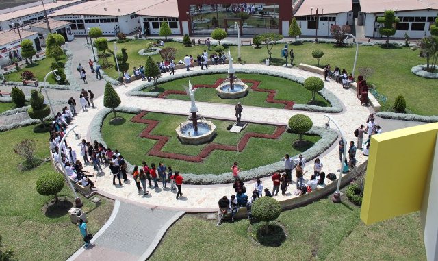 ULADECH-Católica: primera universidad con cinco carreras acreditadas en el Perú