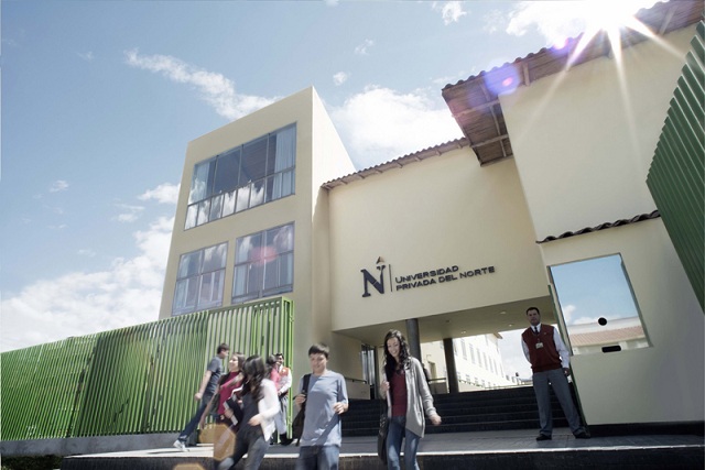 Carrera de Ingeniería Industrial de UPN en Cajamarca fue acreditada por el Sineace