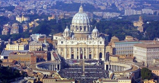  Vaticano aprobó procedimiento para juzgar a obispos encubridores de pederastas