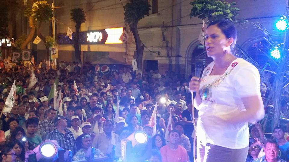 Candidata Verónica Mendoza lidera campaña del Frente Amplio en Chiclayo