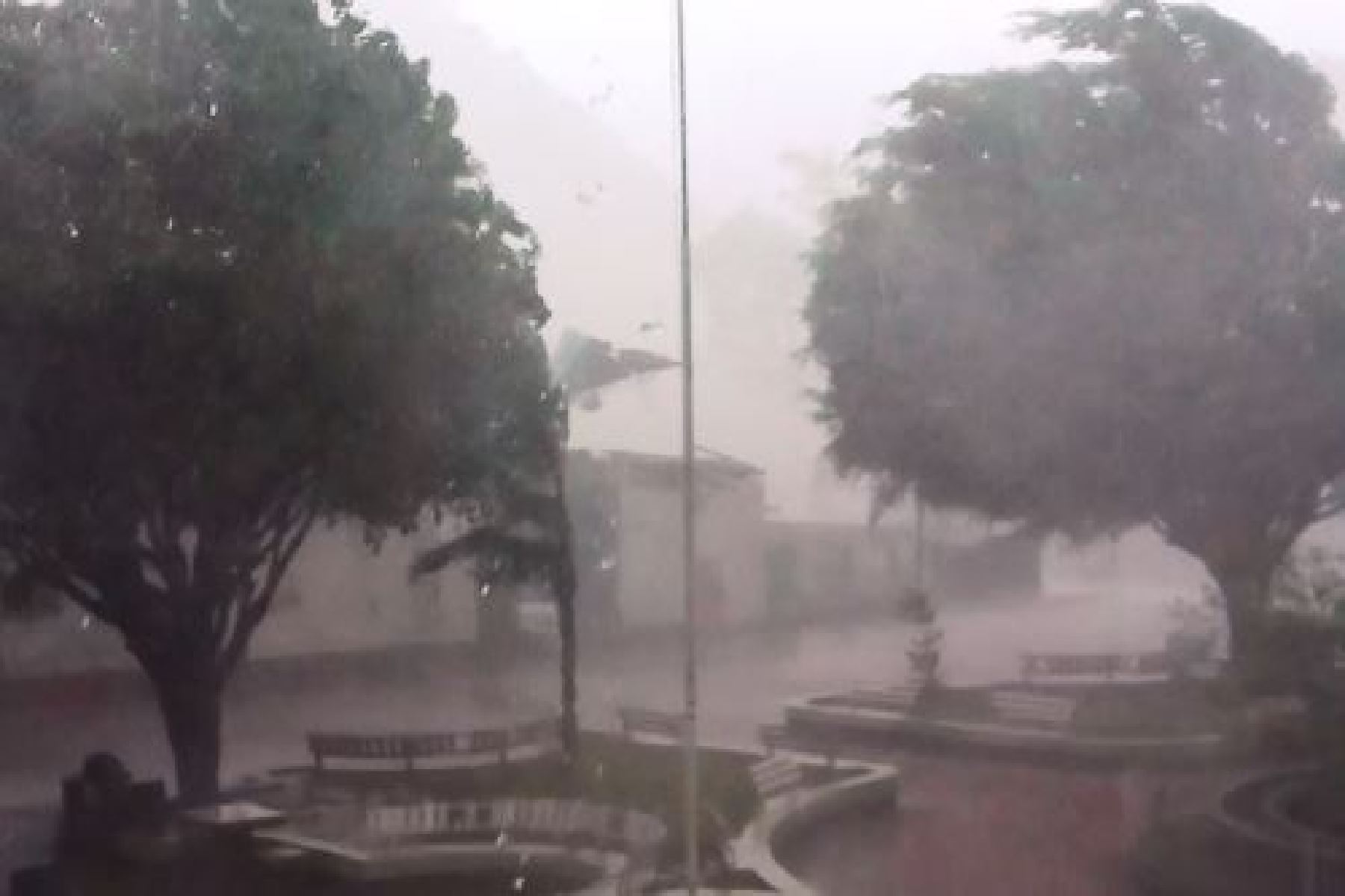 Vientos en la costa peruana se ha incrementado  desde el mediodía de hoy   