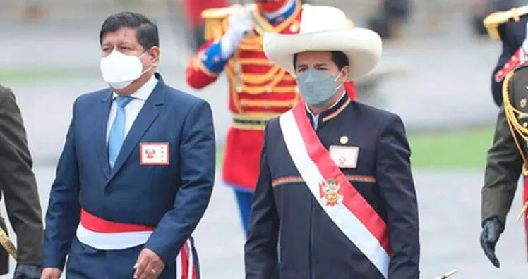 Presentan moción que exhorta a titular de PCM y Pedro Castillo a destituir al ministro Ayala 