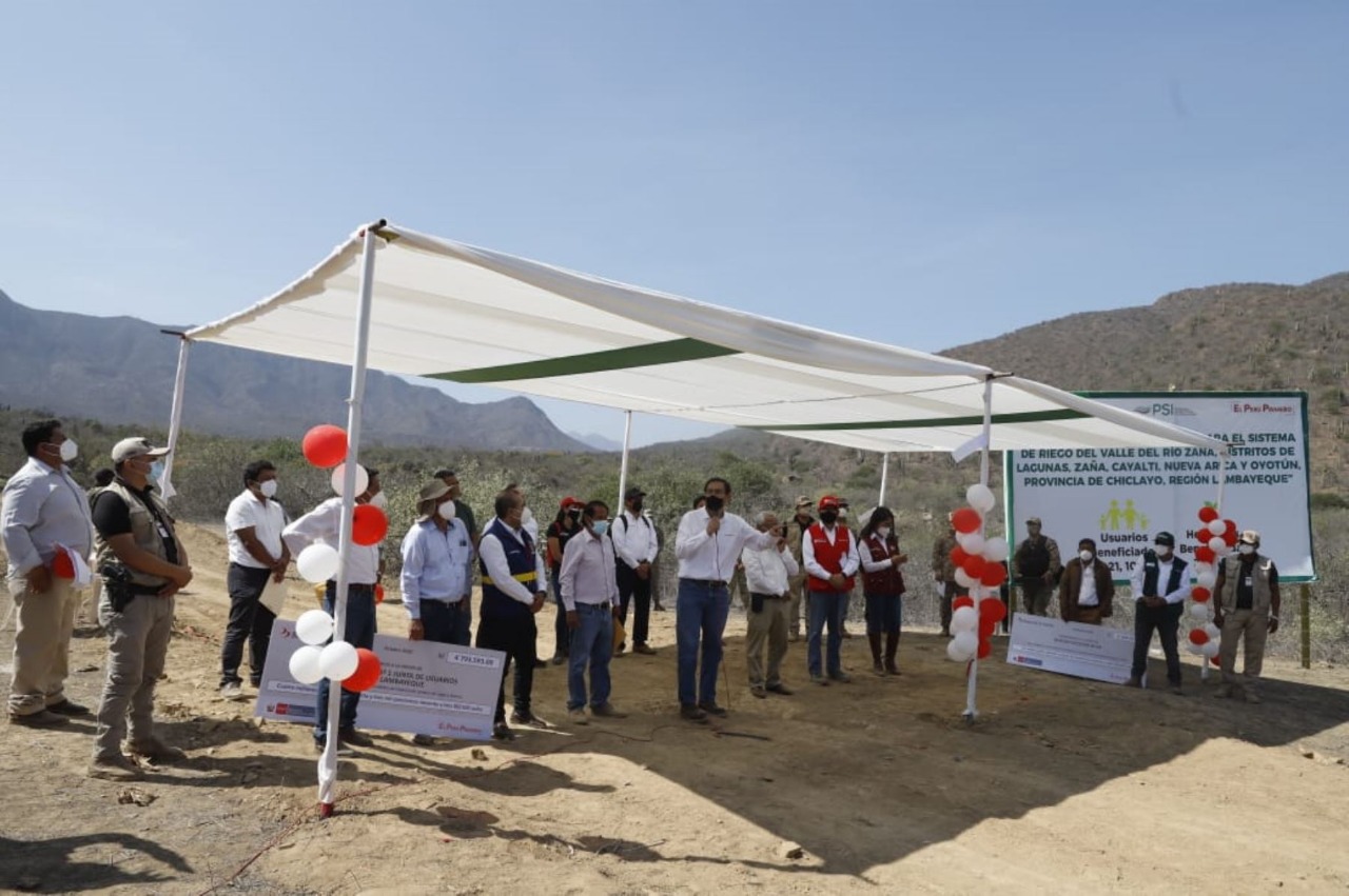 Lambayeque: Vizcarra cumple agenda de trabajo vinculada al agro y vivienda