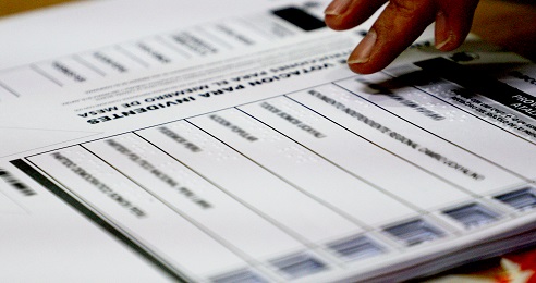 ONPE facilitará más de 22 mil plantillas braille para jornada electoral de octubre