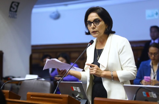 FP propone que cadenas de farmacias tengan 30 % de medicamentos genéricos