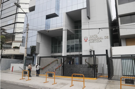 Abraham Siles y Mónica Rosell declinan ser miembros plenos de la JNJ 