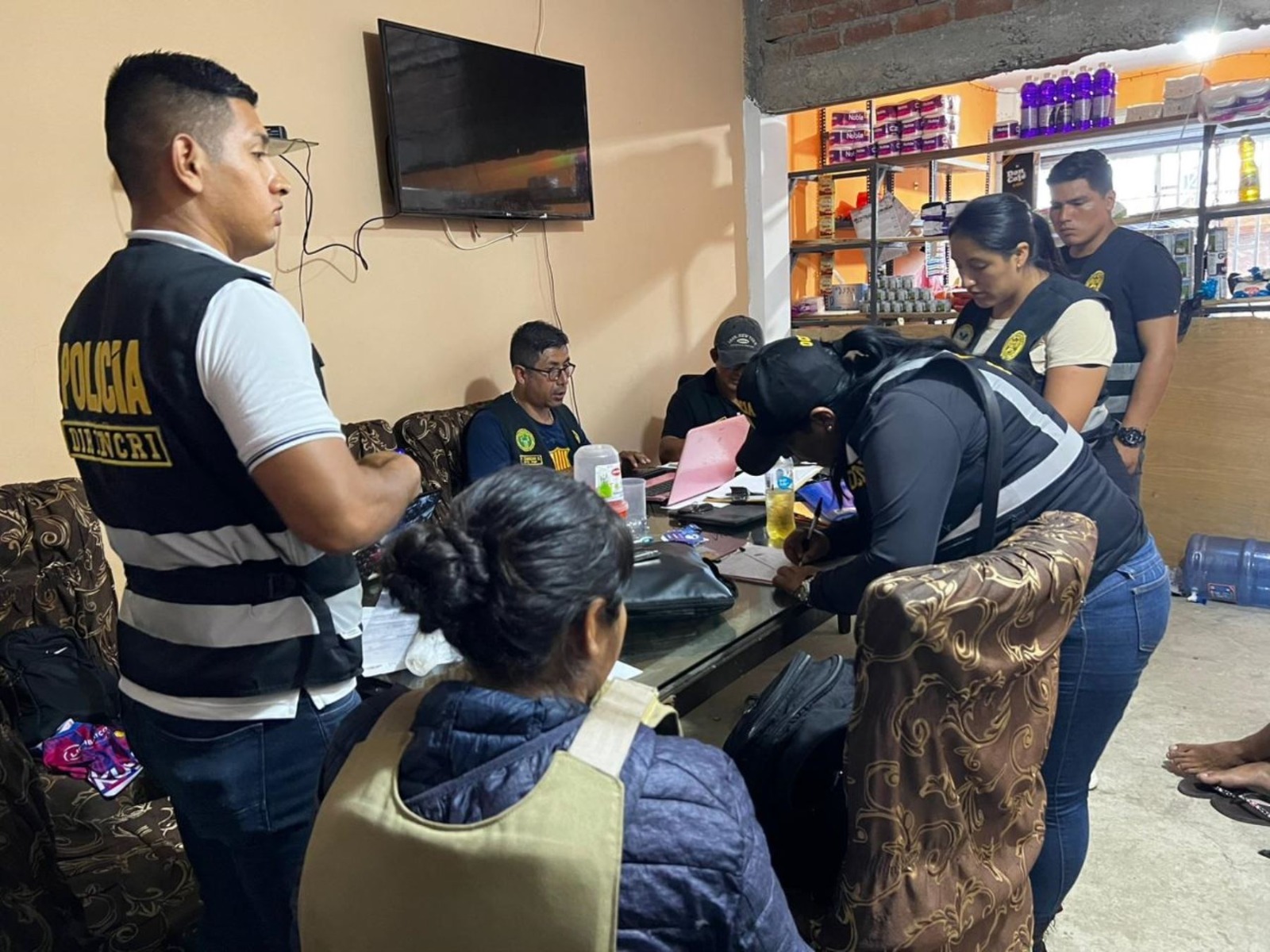 Gremios de empresarios y sindicatos piden revisar dictamen sobre crimen organizado