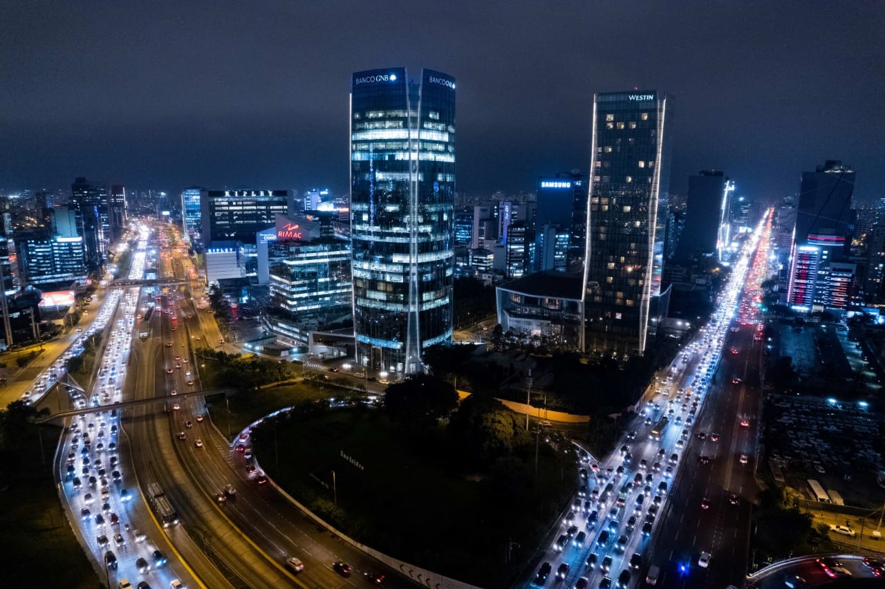 Riesgo país se mantiene por debajo del promedio de la región en 164 puntos básicos